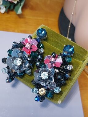💜3 $20💜 Amazing Sequin Flower 3" Statement Earrings Wow!!